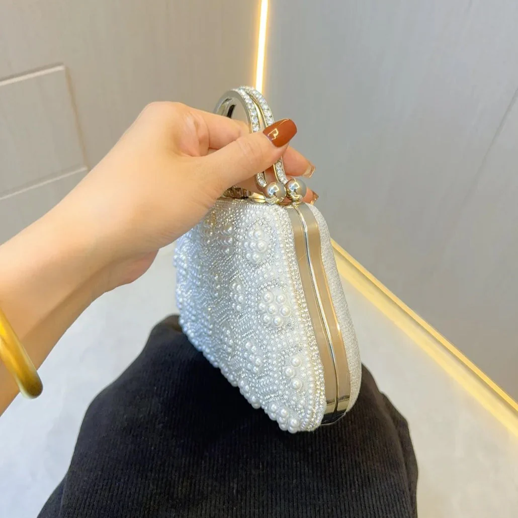 Clarabelle Pearl Clutch Bag - Image 3
