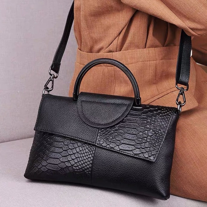 Maddy Soft Leather Shoulder Bag - Image 4