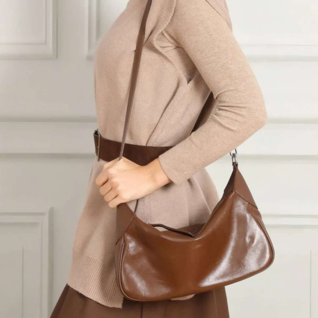 Madeleine Shoulder Bag - Image 18