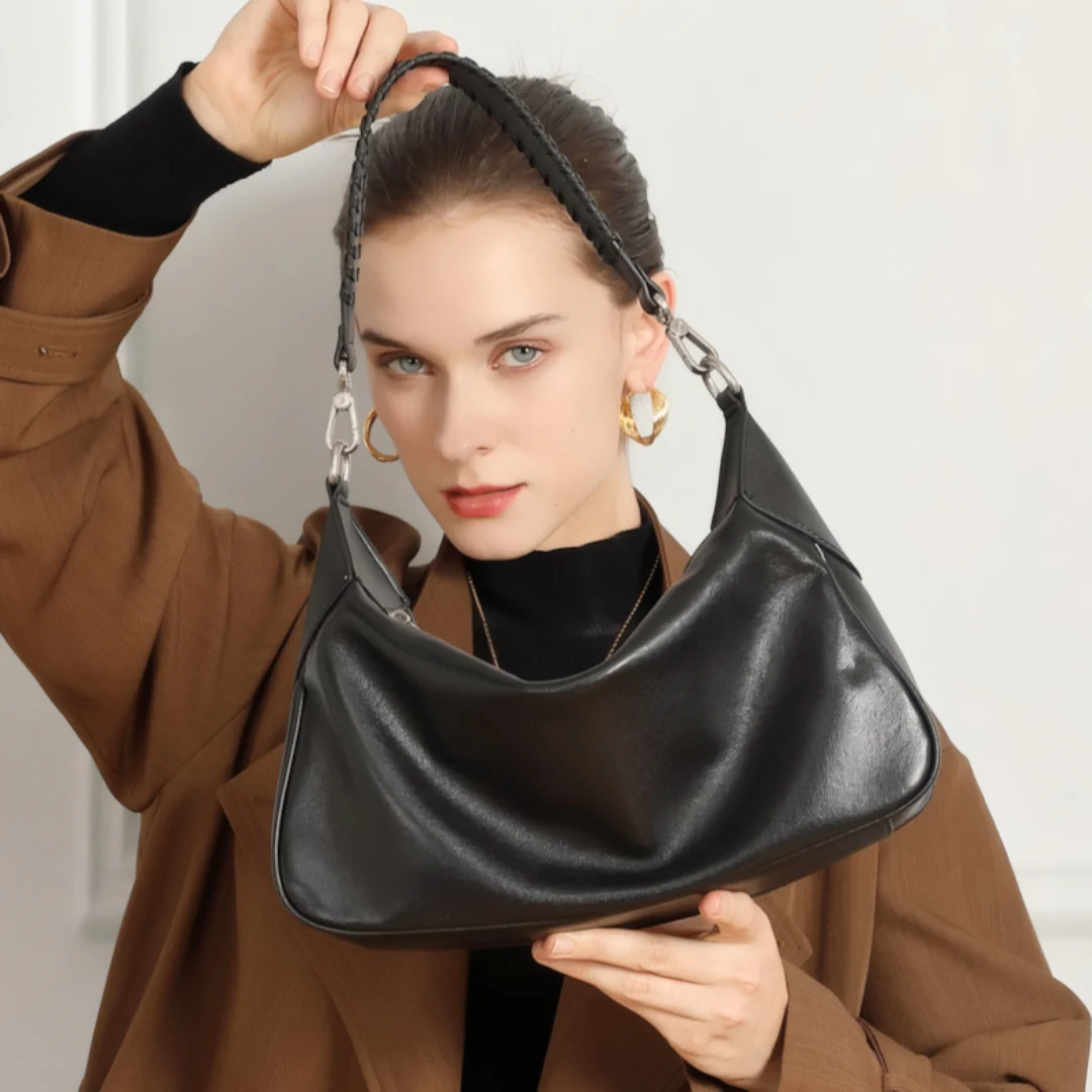 Madeleine Shoulder Bag - Image 3