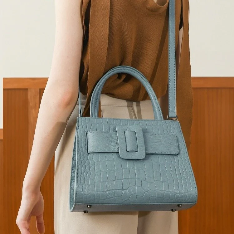 Neesha Medium Tote Bag - Image 4