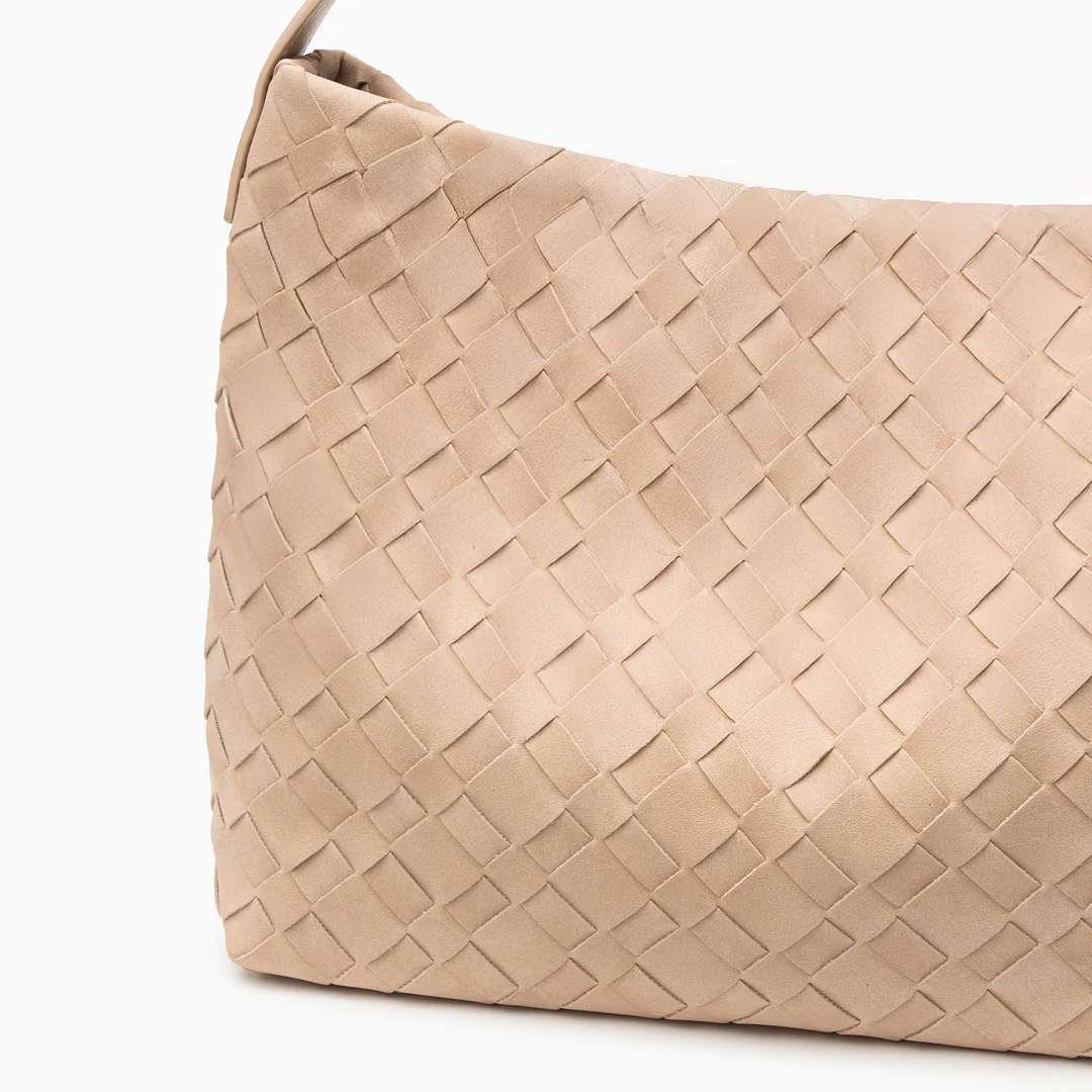 Nola Woven Shoulder Bag - Image 10