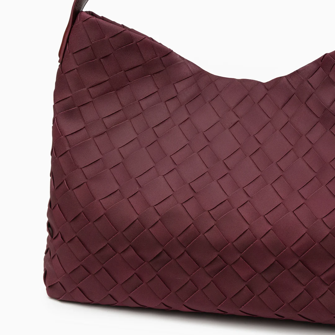 Nola Woven Shoulder Bag - Image 2