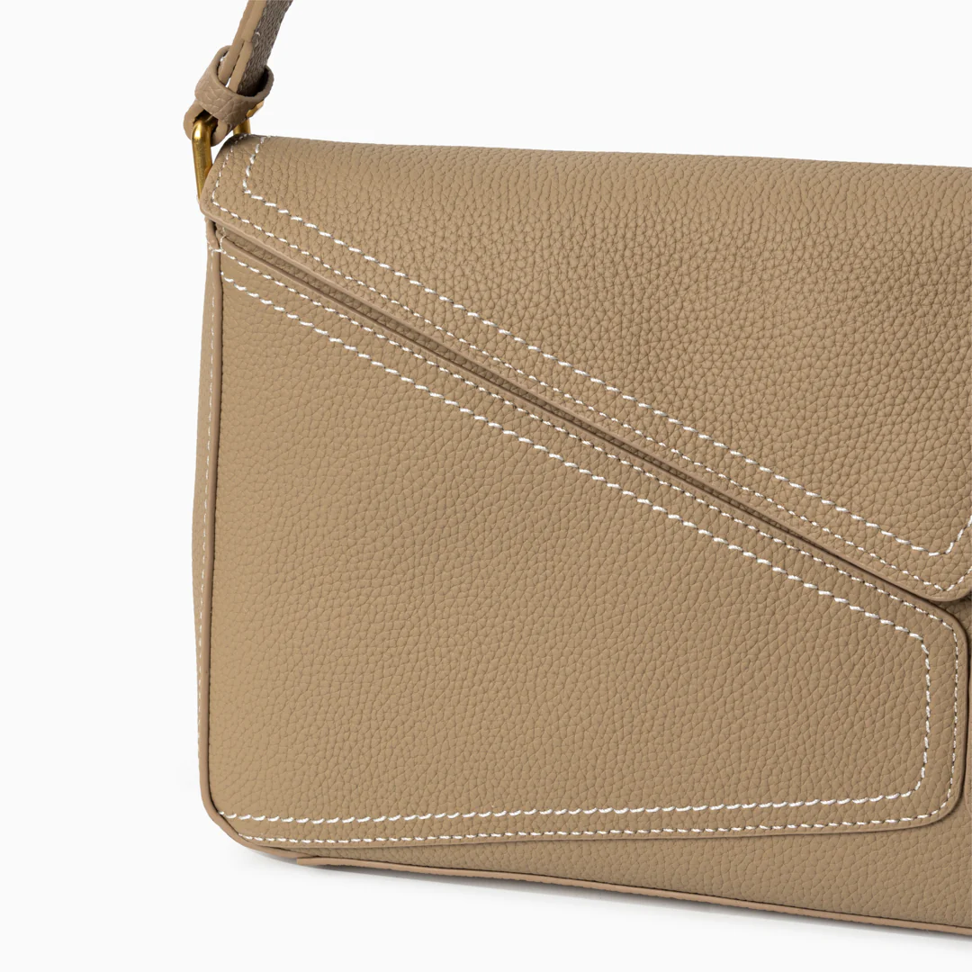 Susanne Shoulder Bag - Image 12